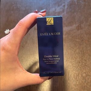 Estee Lauder Double Wear Foundation - 3C2 PEBBLE NWT